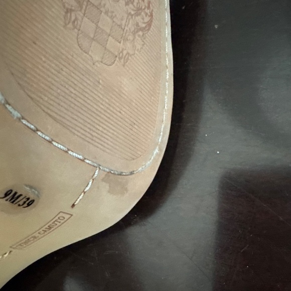 Vince Camuto Heel (worn once) - Picture 4 of 6